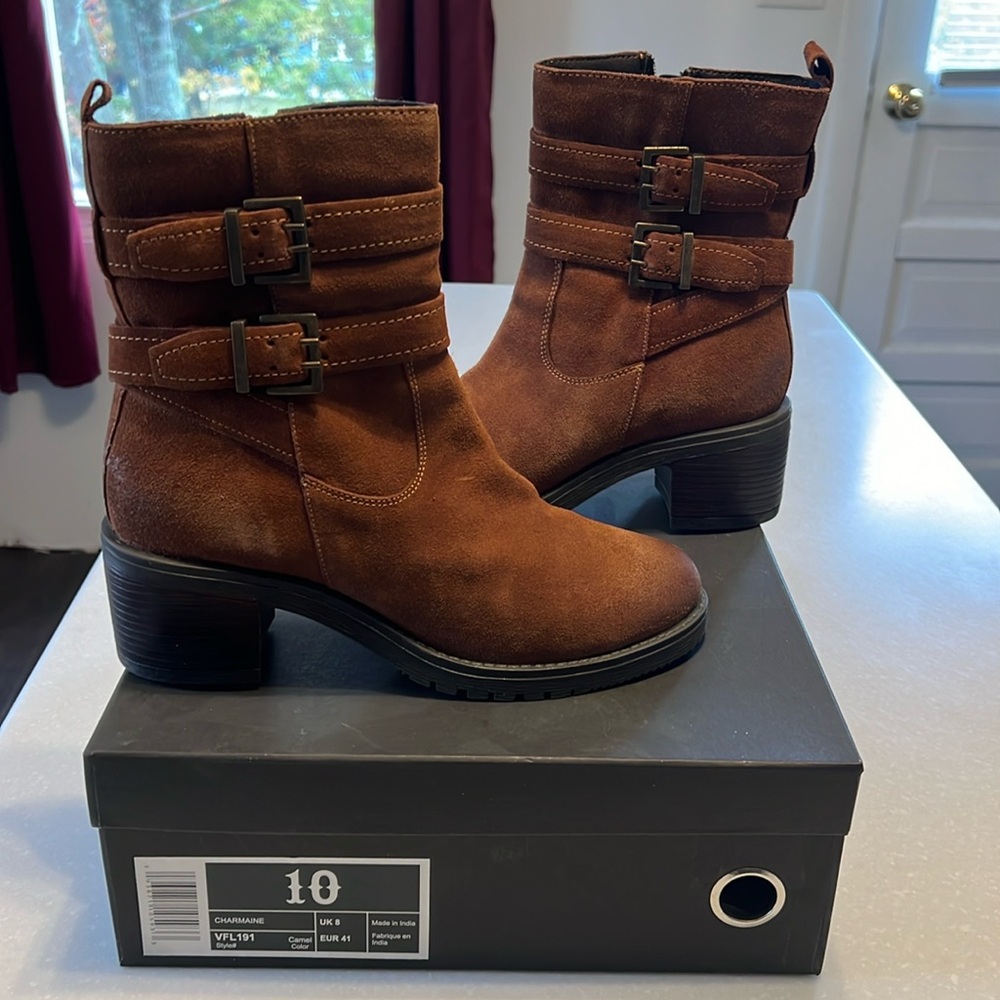 Vintage Foundry boots- Charmaine